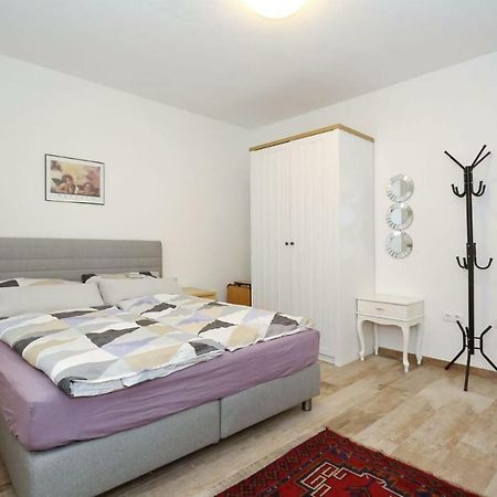 Malu Vir Apartment Екстериор снимка