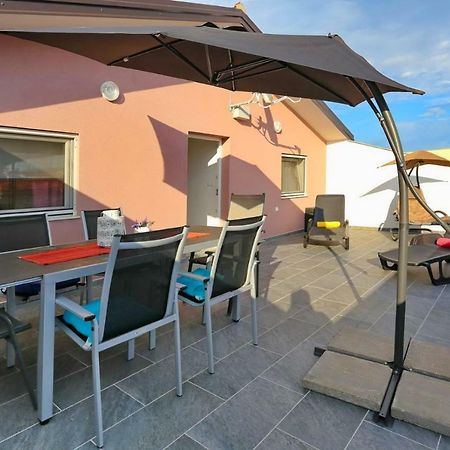 Malu Vir Apartment Екстериор снимка