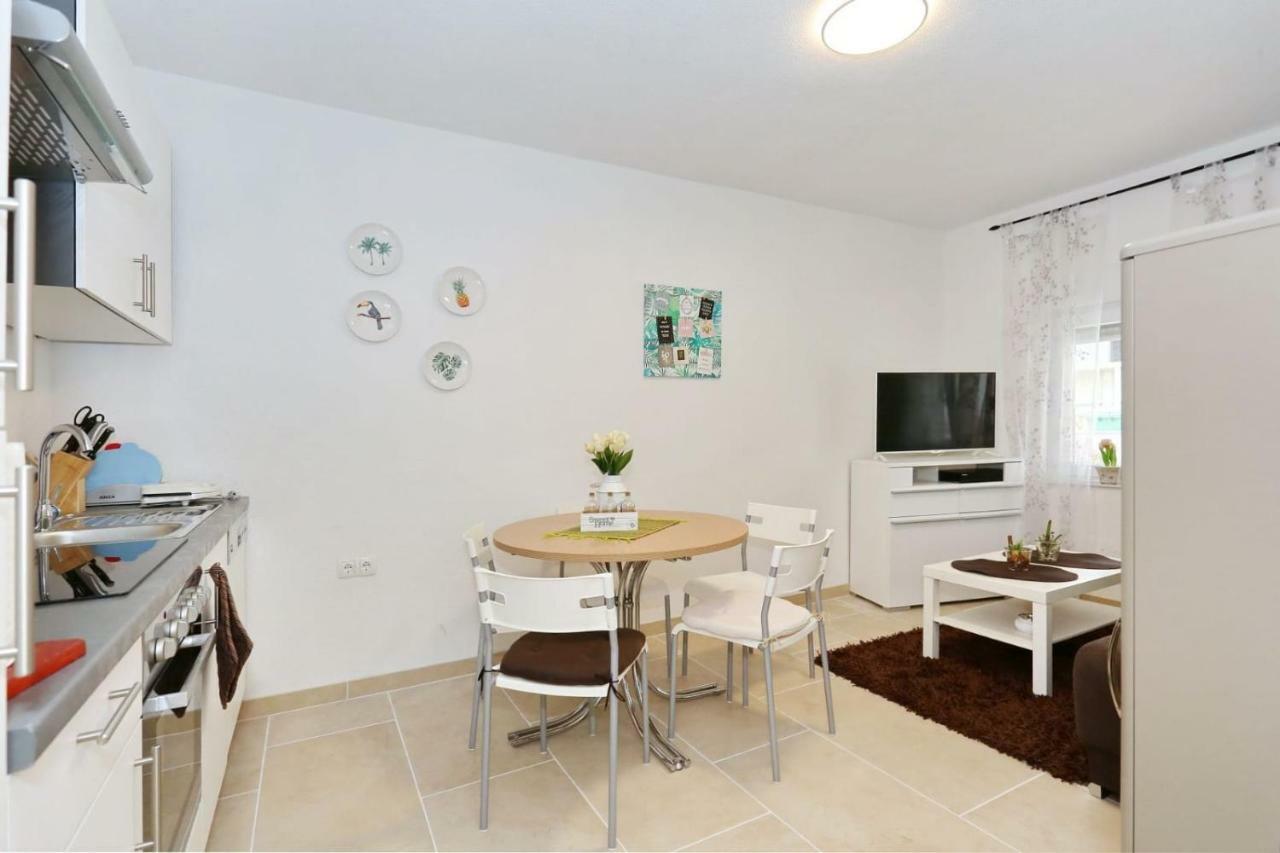 Malu Vir Apartment Екстериор снимка