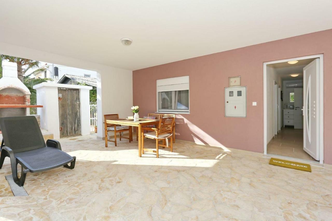 Malu Vir Apartment Екстериор снимка