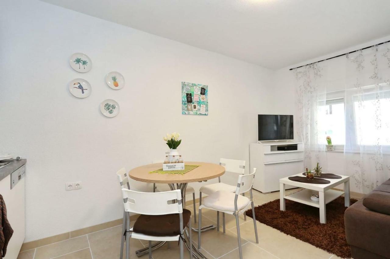 Malu Vir Apartment Екстериор снимка