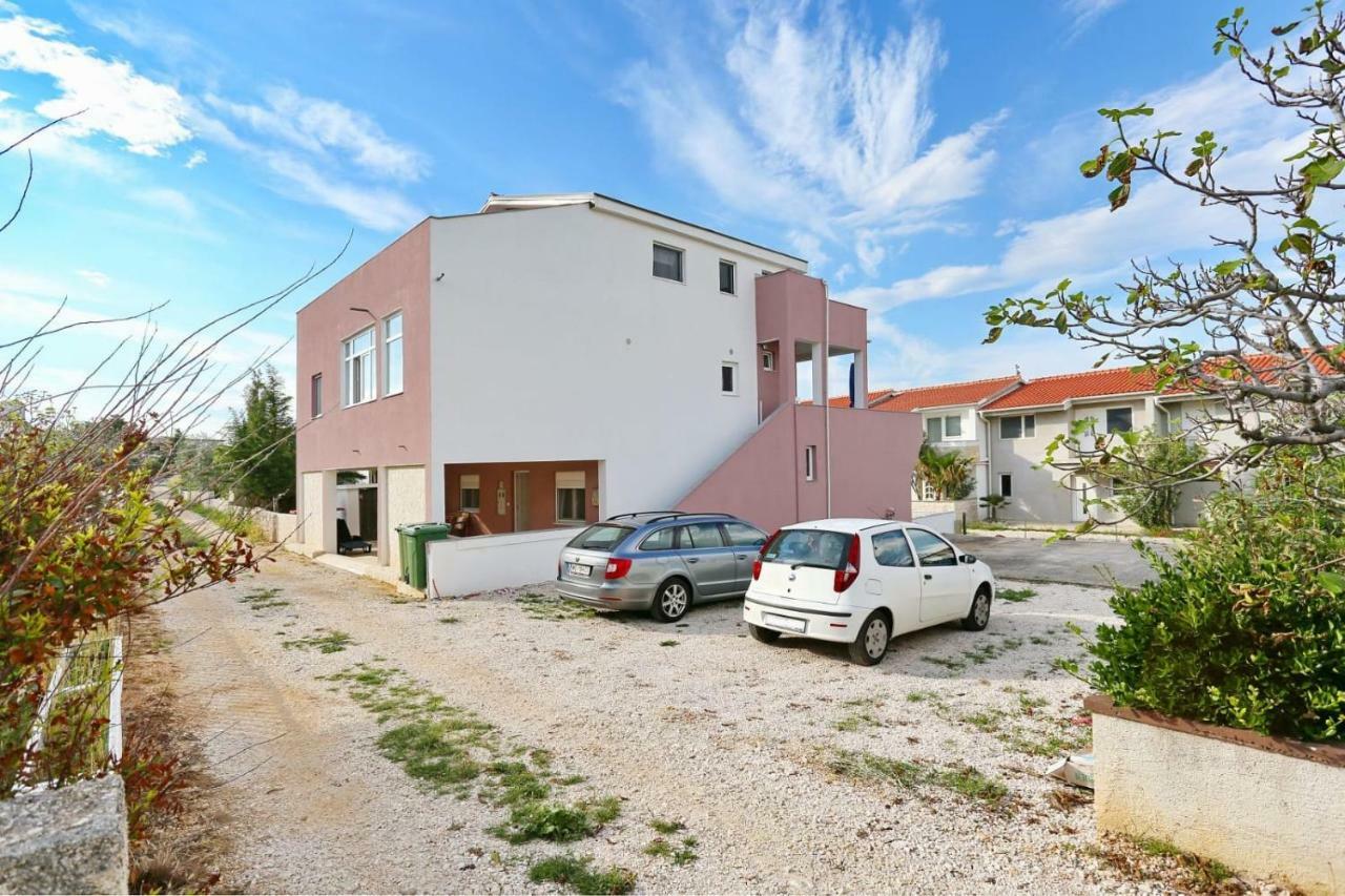 Malu Vir Apartment Екстериор снимка