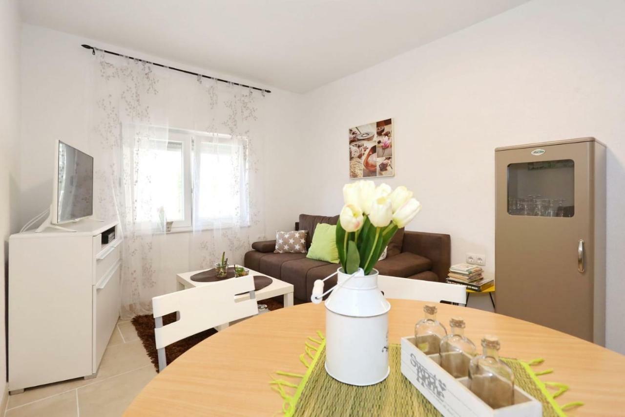 Malu Vir Apartment Екстериор снимка