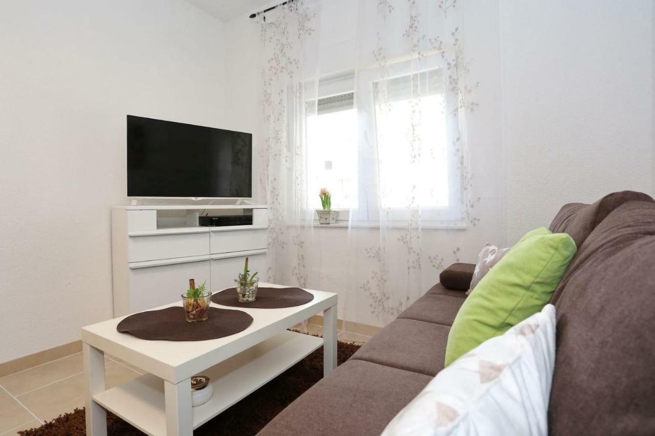 Malu Vir Apartment Екстериор снимка
