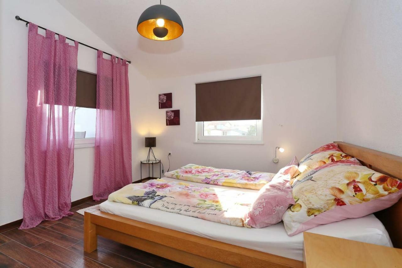 Malu Vir Apartment Екстериор снимка