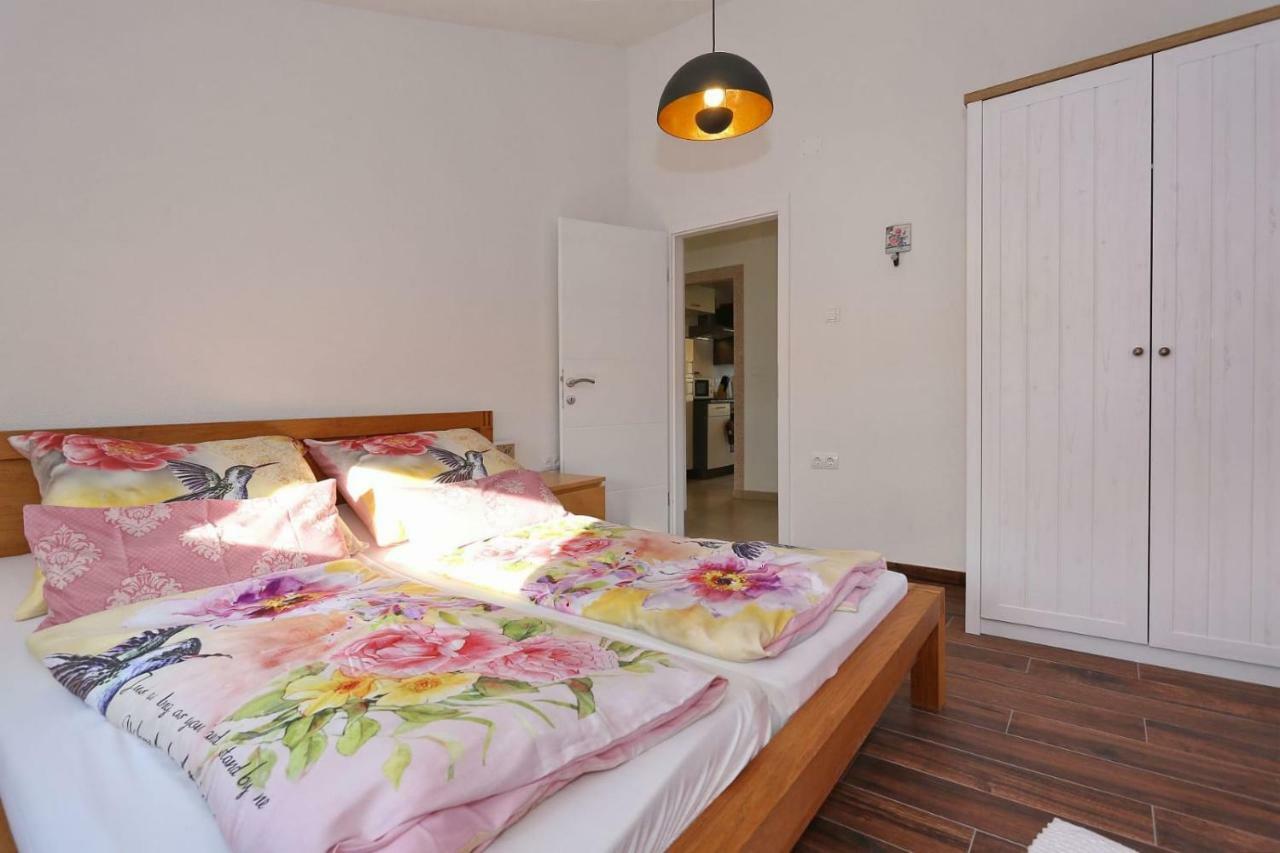Malu Vir Apartment Екстериор снимка