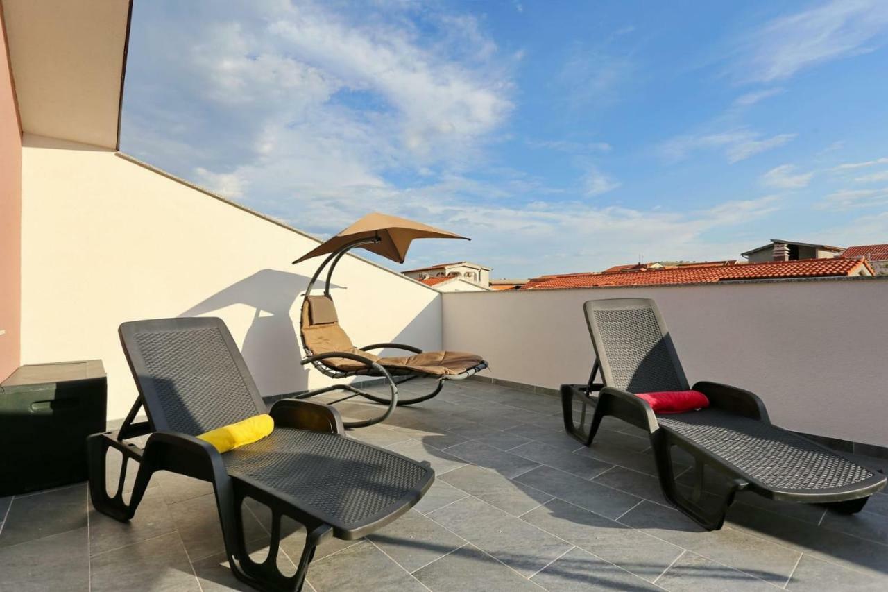 Malu Vir Apartment Екстериор снимка