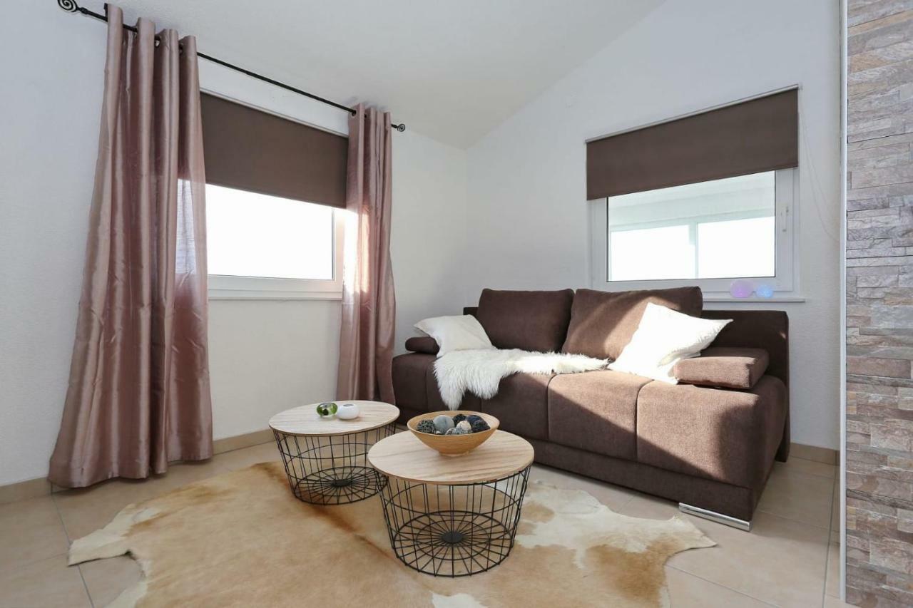 Malu Vir Apartment Екстериор снимка