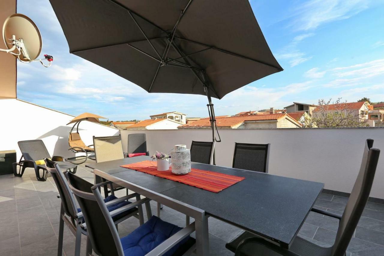 Malu Vir Apartment Екстериор снимка