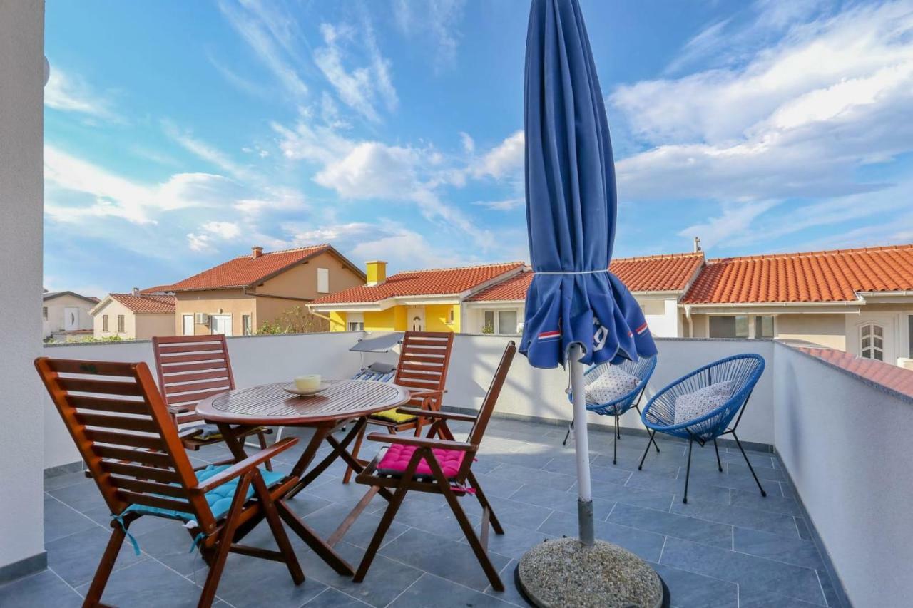 Malu Vir Apartment Екстериор снимка