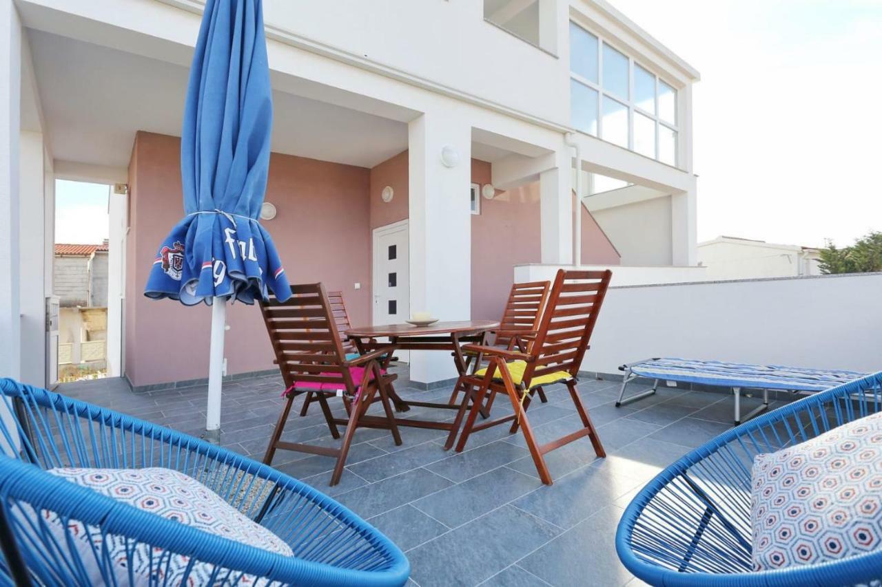 Malu Vir Apartment Екстериор снимка